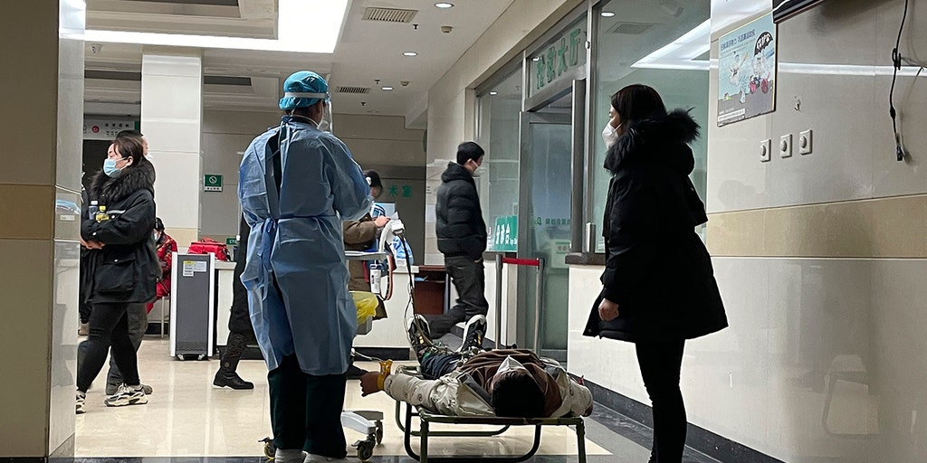 China grapples massive COVID wave with full emergency wards and crowded crematoriums: 'Many people dying' - Vimarsana News