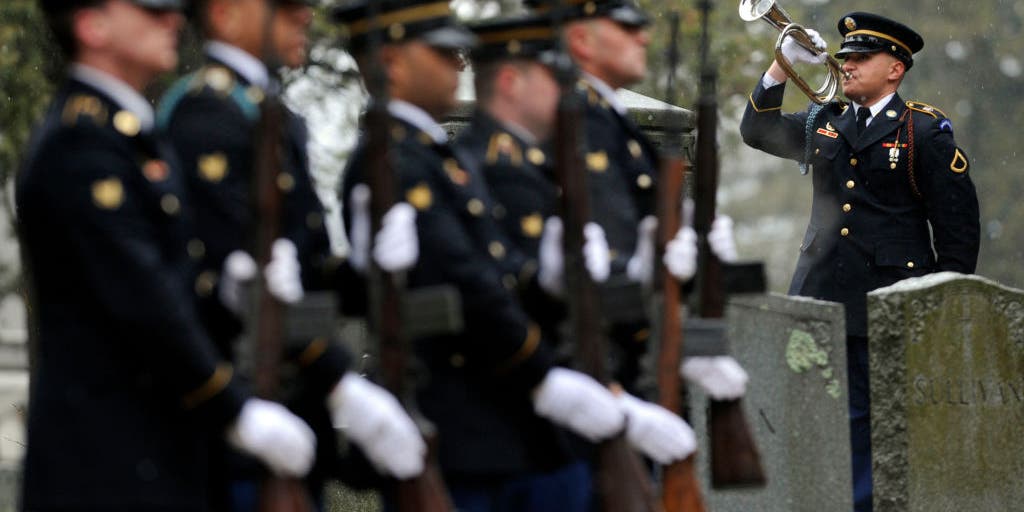 Soldier dies nearly 20 years after suffering severe injury in Iraq, laid to rest with full military honors - Vimarsana News