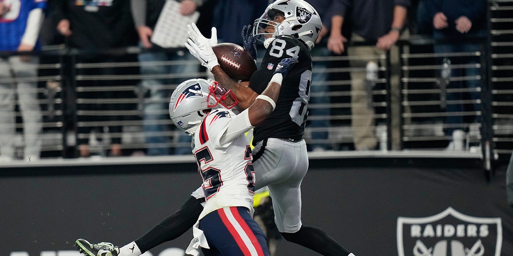 Raiders' last-minute touchdown before Patriots' disastrous end