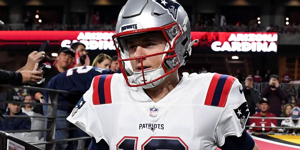 Patriots' Mac Jones offers prayers for Mike Leach at start of press conference - Vimarsana News