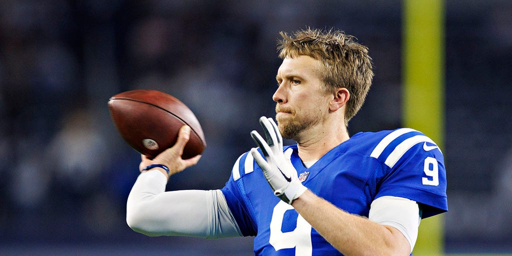 Colts bench Matt Ryan again, turn to Nick Foles at QB