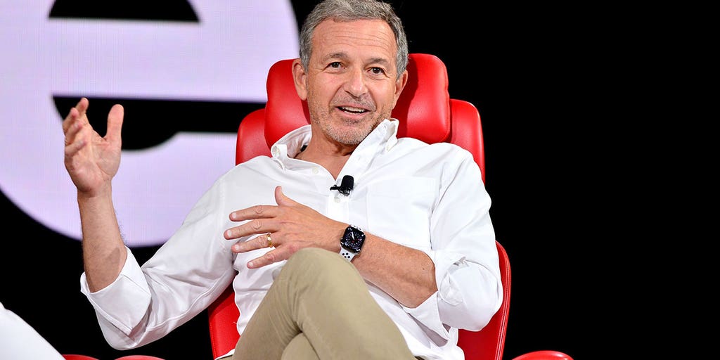 Trump-supporting billionaire battles Disney CEO Bob Iger over control of the company: report - Vimarsana News