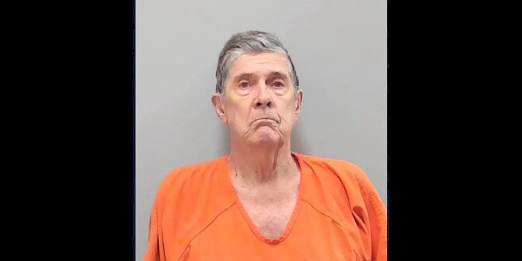 Florida man charged with killing two elderly neighbors over laundry room dispute: 'Lost my temper' - Vimarsana News