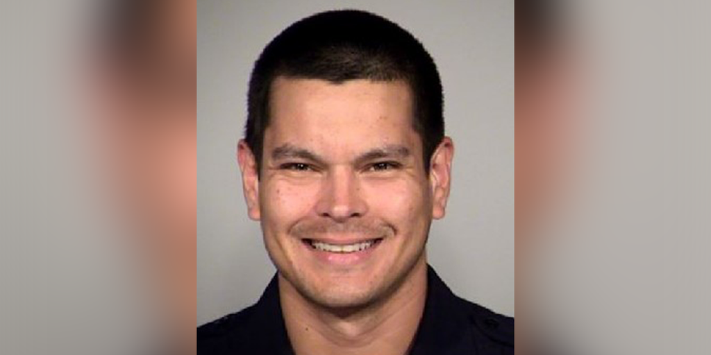 Texas cop previously fired for giving 'feces sandwich' to homeless man has been fired again - Vimarsana News