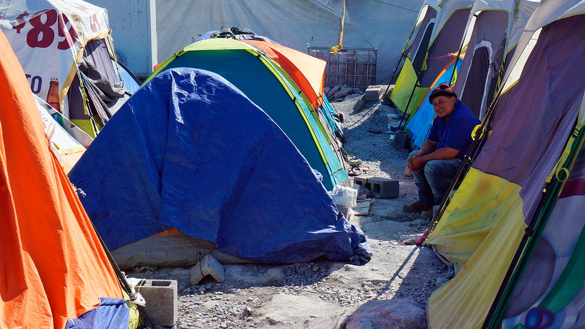 Migrants tents