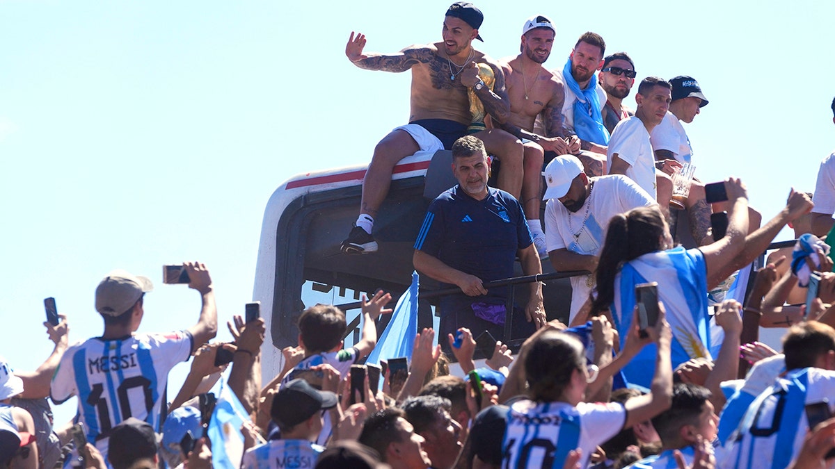 Wild Argentina parade