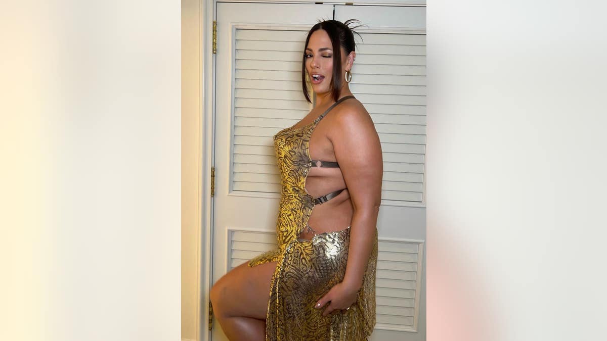 Ashley Graham shows of her dress