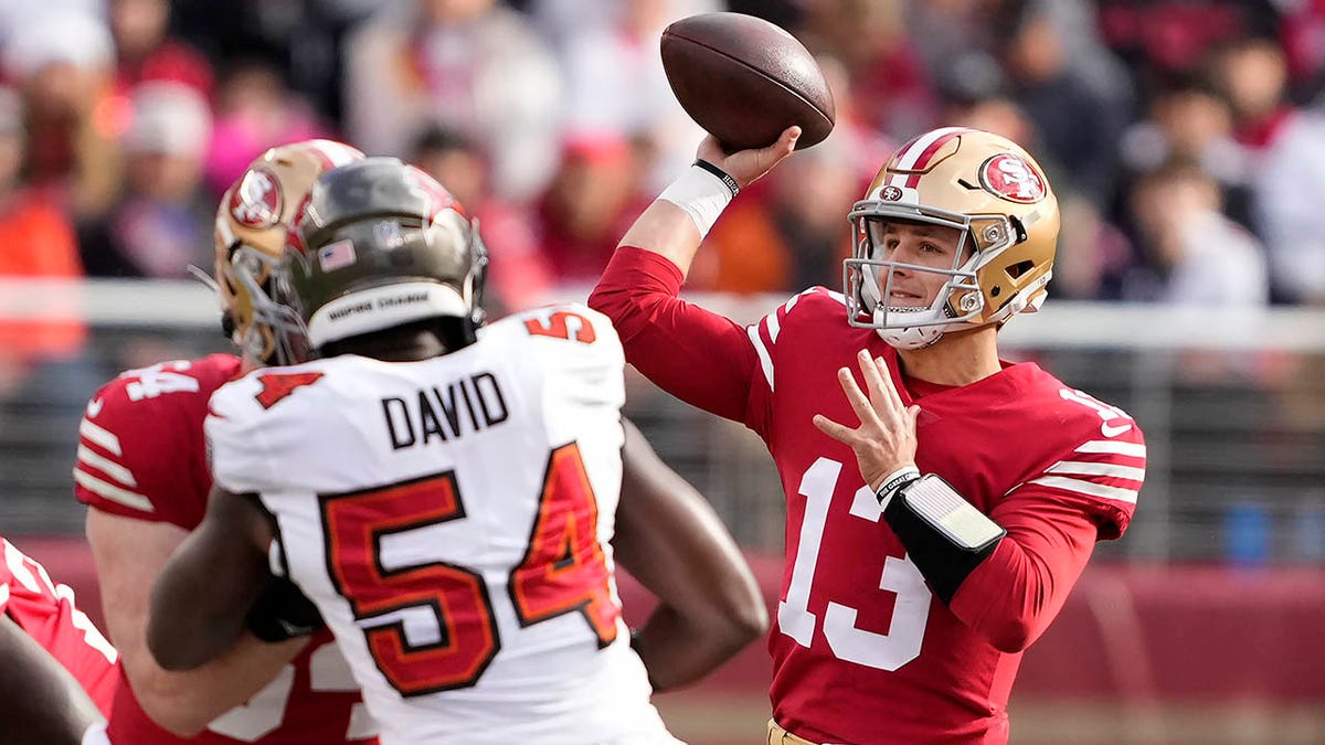 49ers news: Brock Purdy outshines Tom Brady as the 49ers blowout the Bucs  35-7 - Niners Nation