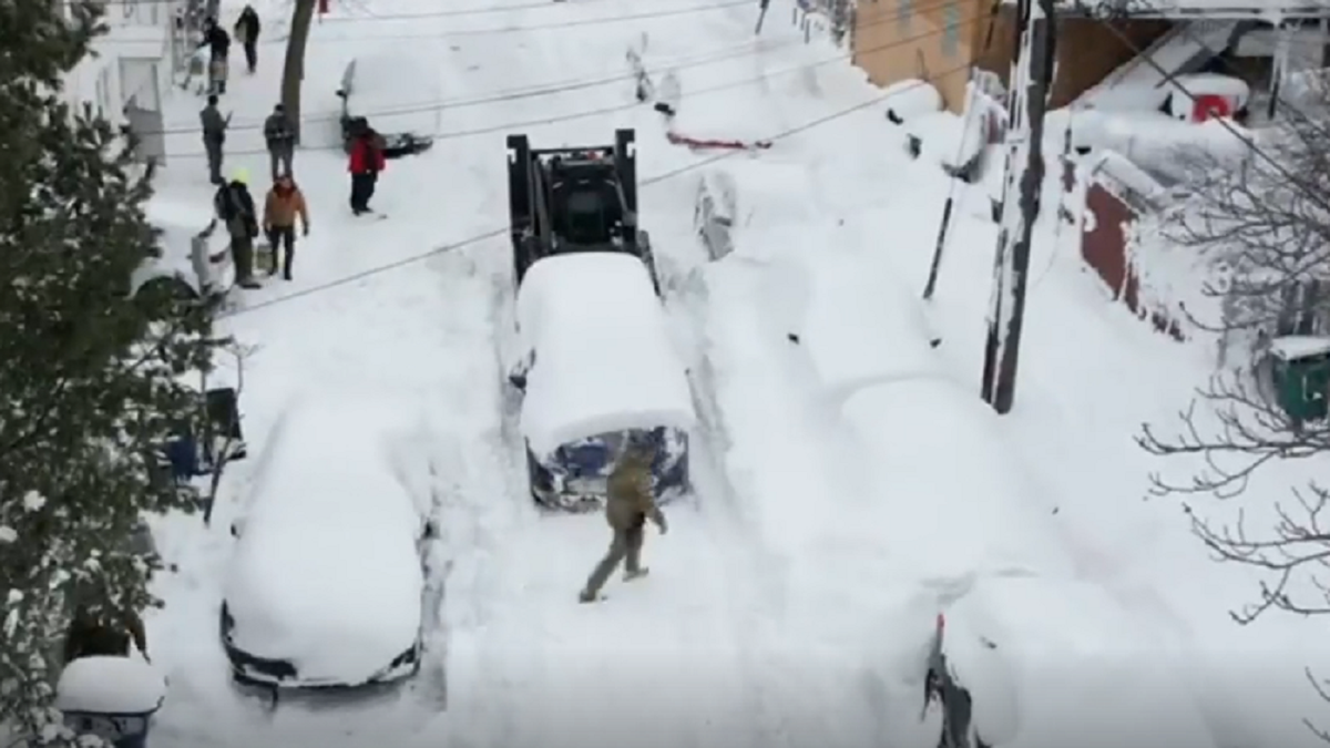 Buffalo New York winter storm cleanup