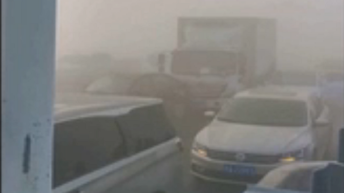 China massive crash on foggy bridge