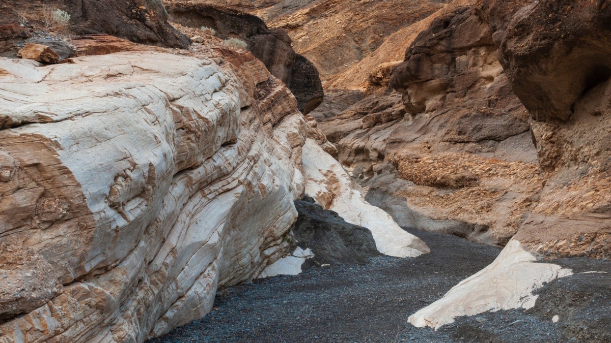 The white marble walls in Mosaic Canyon