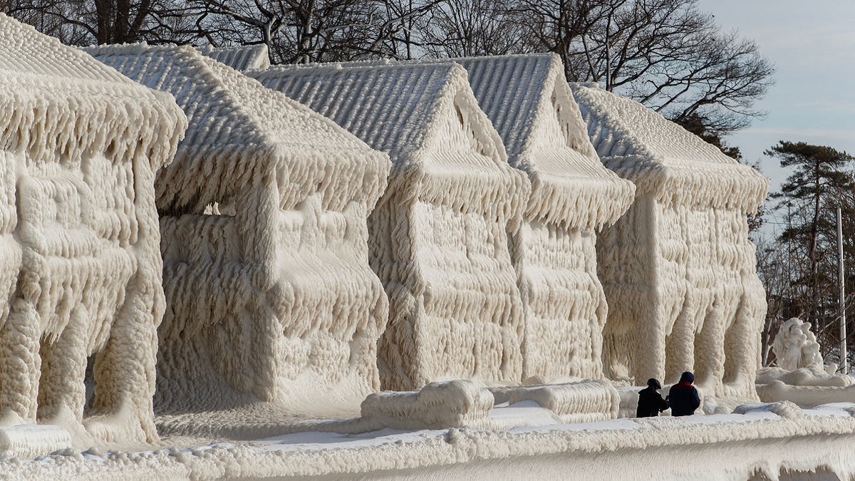 Fort Erie Ontario frozen homes
