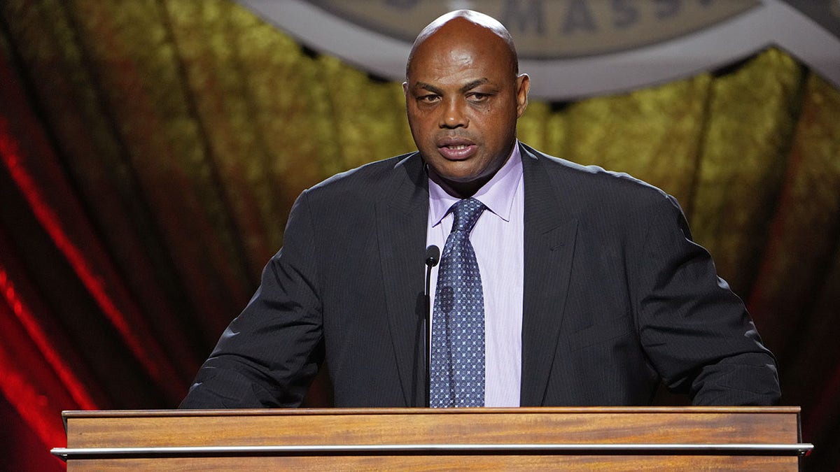 Charles Barkley speaks at the Basketball Hall of Fame