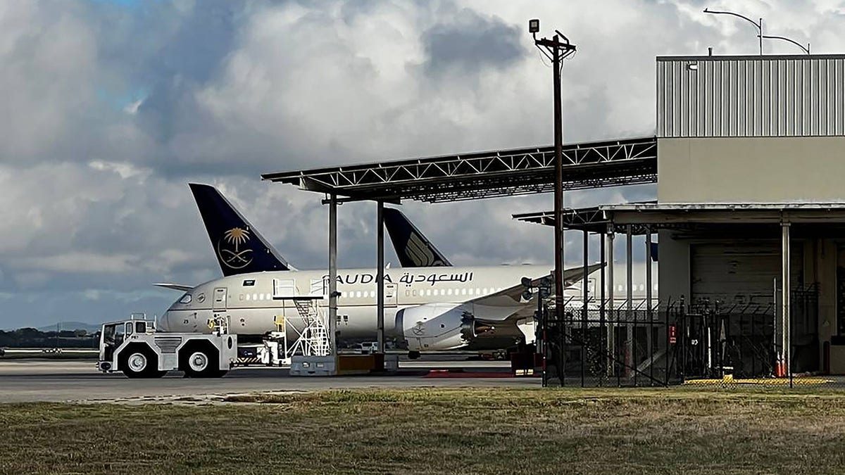 Plane in San Antonio bound for Martha's Vineyard