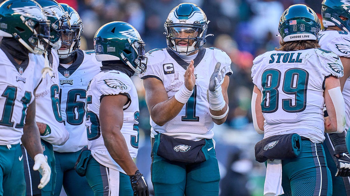 Eagles lose top MVP candidate Jalen Hurts for pivotal Cowboys game