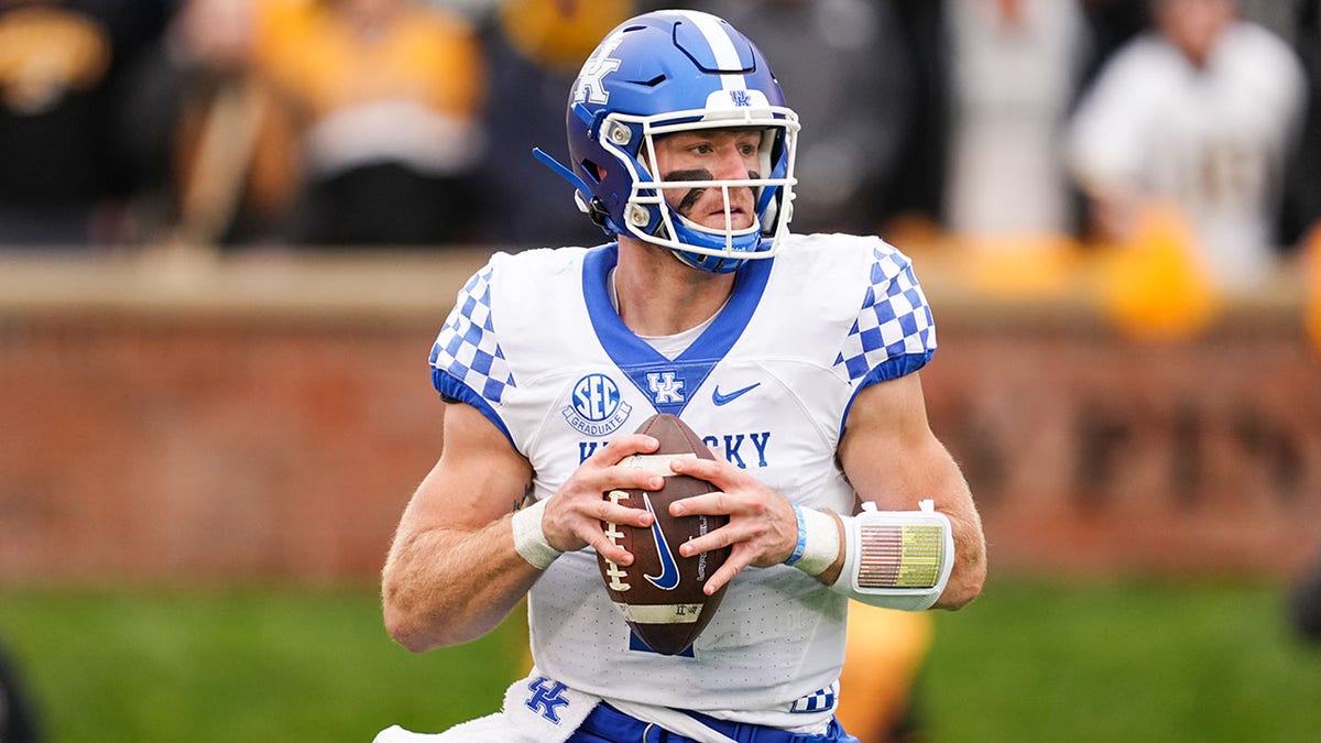 Will Levis passes against Missouri