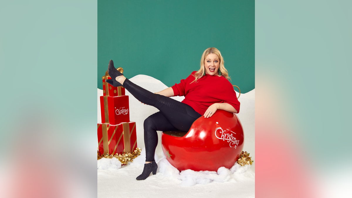 Melissa Joan Hart at ChristmasCon
