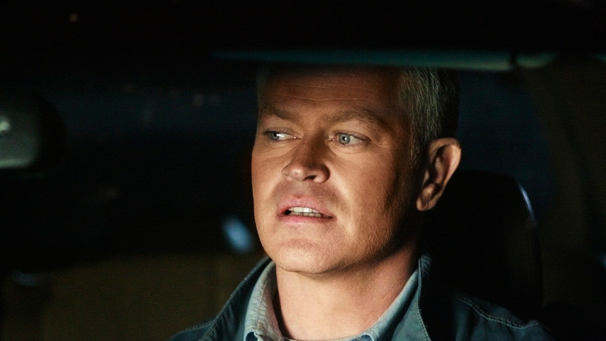Neal McDonough in a scene from Desperate Housewives