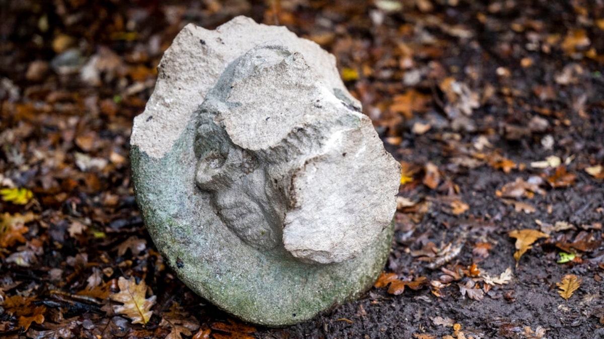 Charles Swanston statue head