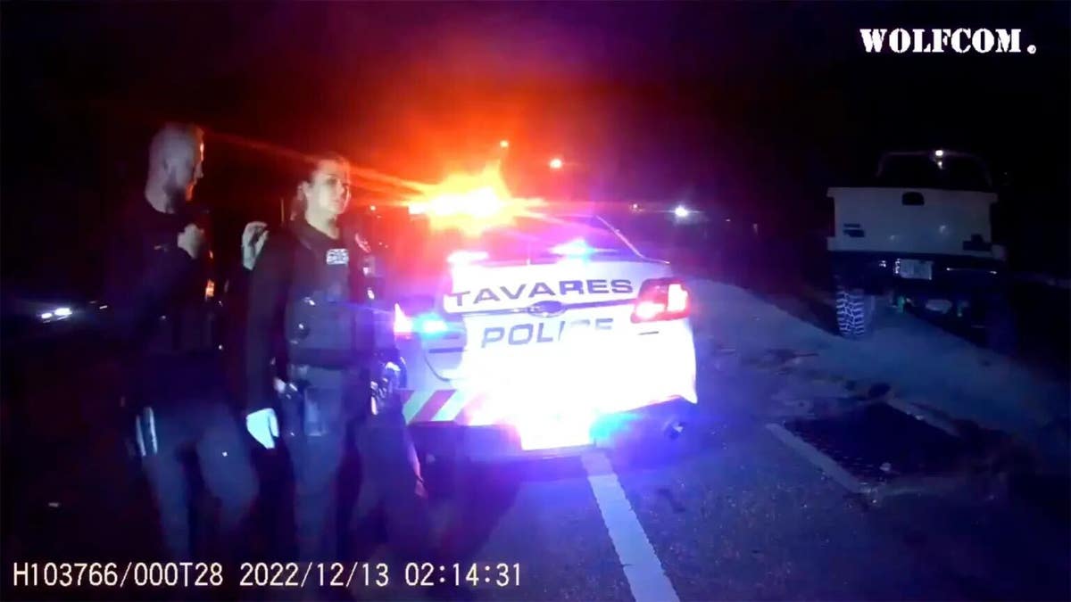 Officer makes traffic stop 
