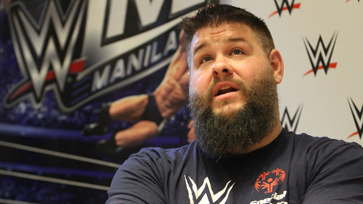 Kevin Owens in Manila