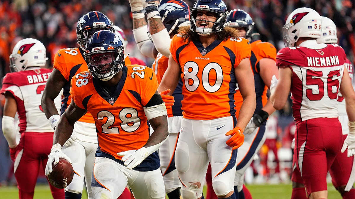 Arizona Cardinals lose to Denver Broncos, 24-15