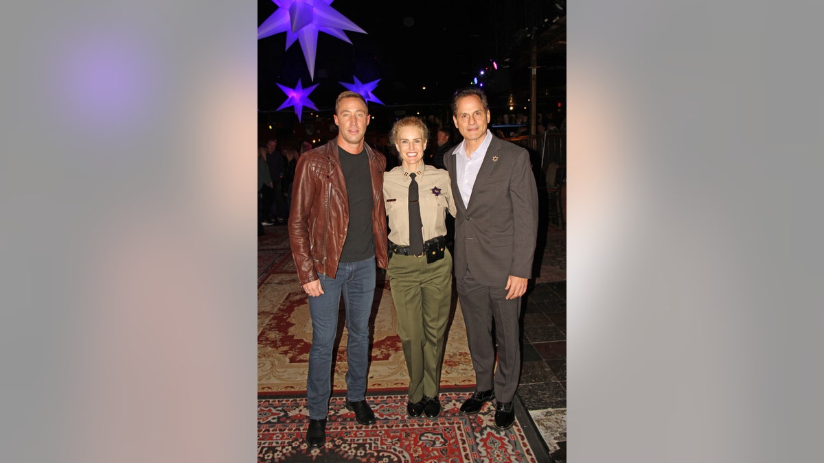 Los Angeles Sheriff's Department Captain with soap opera star