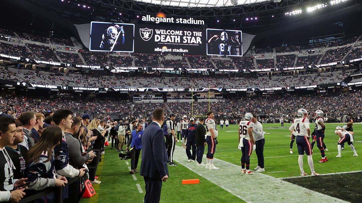 Death of Patriots fan in stands at NFL game under investigation