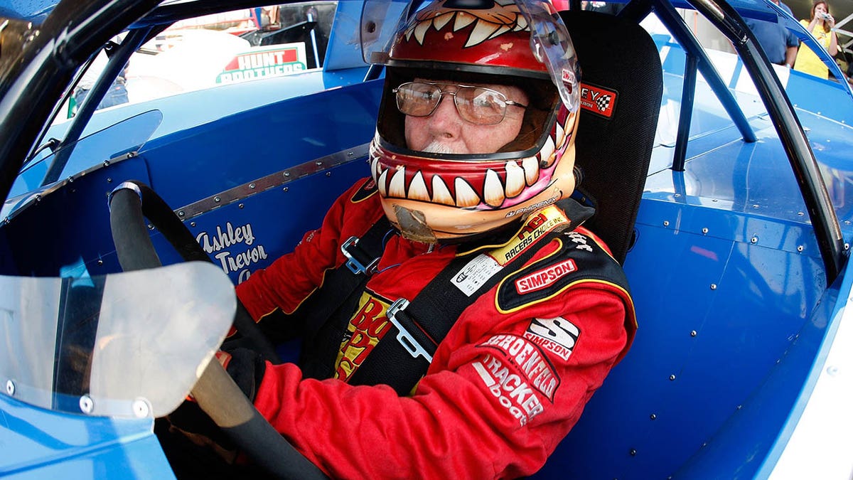 Red Farmer drives in 2009