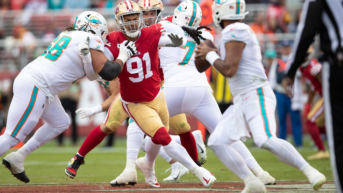 49ers rookie WRs Samuel, Herd show flashes in opener - The Sumter Item