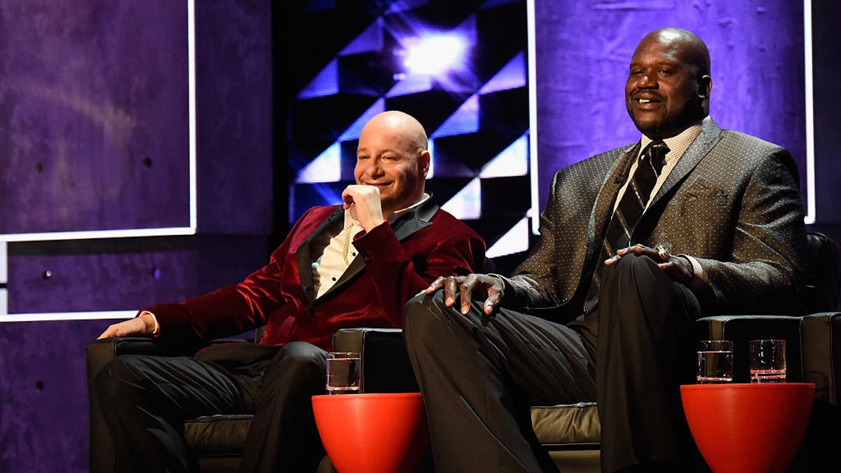 Shaq and Jeff Ross wait for Justin Bieber at Comedy Central roast