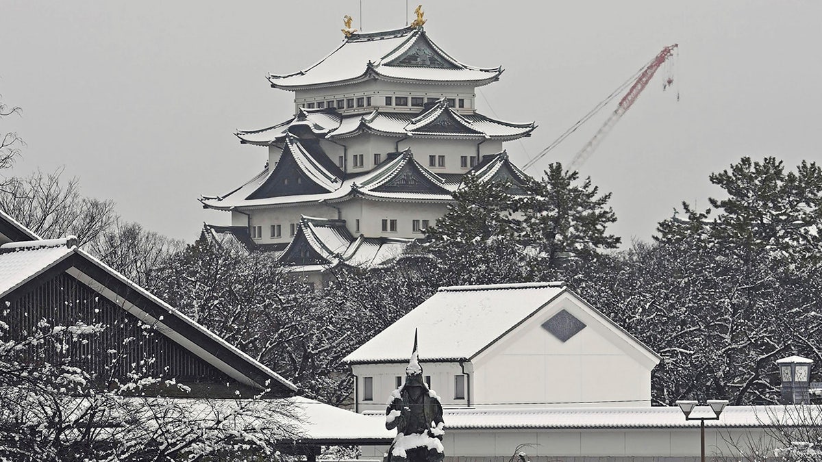 Heavy snow in Japan