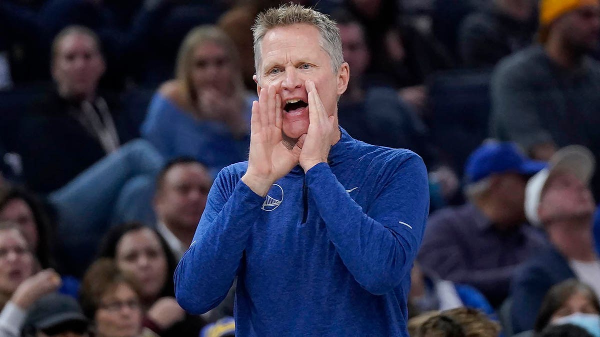 Steve Kerr against the Clippers