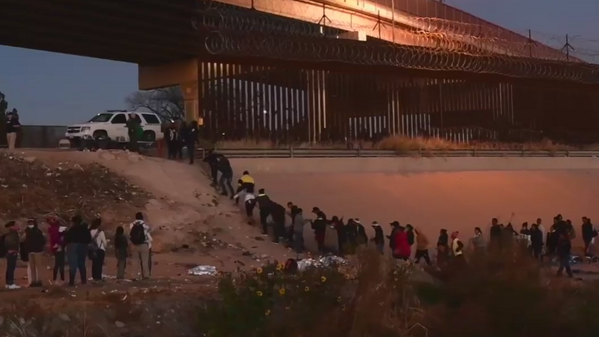 Border Patrol encounters with migrants in Texas