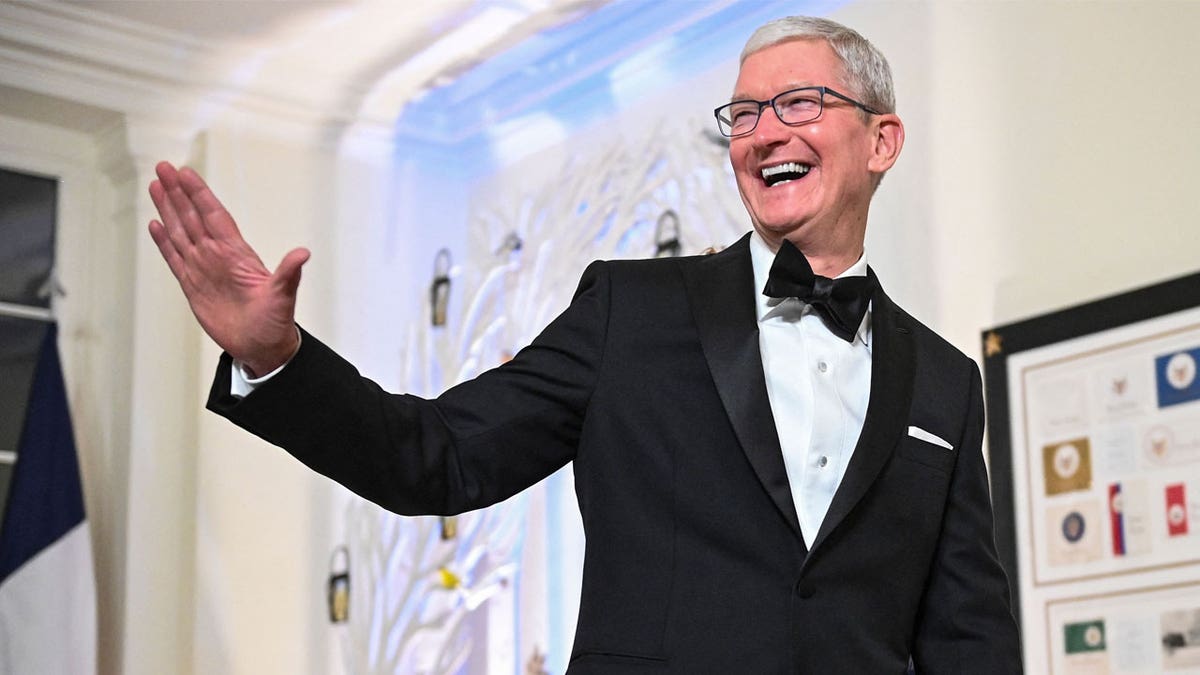 Tim Cook at White House