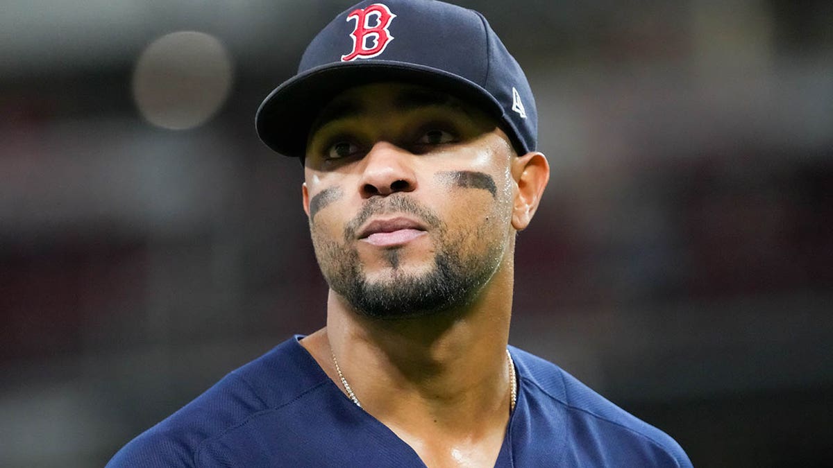 Xander Bogaerts: Padres agree to deal with 5-time All-Star, report says