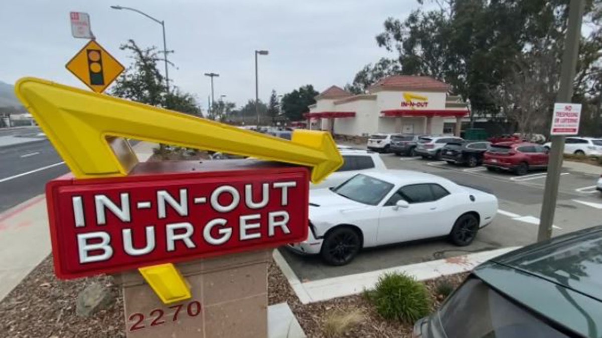 In-N-Out burger in California