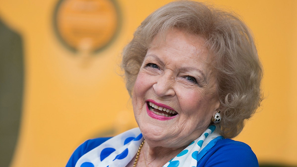 Betty White laughs at film premiere in 2015