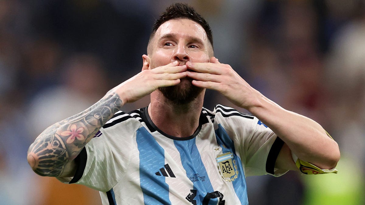 Lionel Messi celebrates