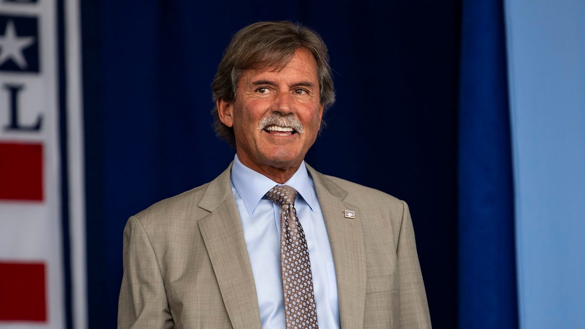Dennis Eckersley at Baseball Hall of Fame ceremony