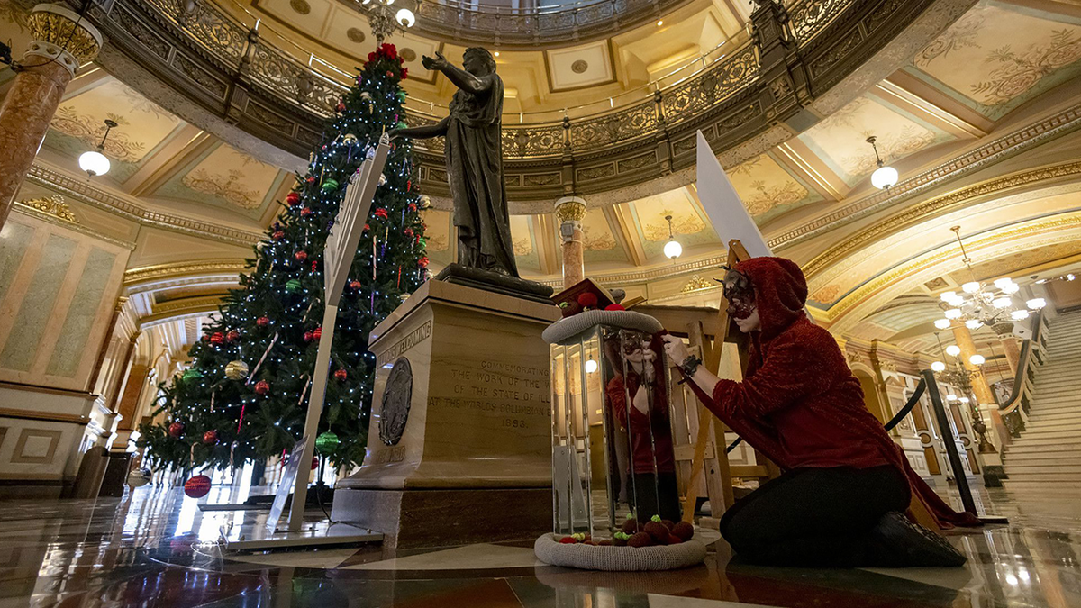 Satanic Temple Installs Holiday Display In Illinois Capitol Next To ...