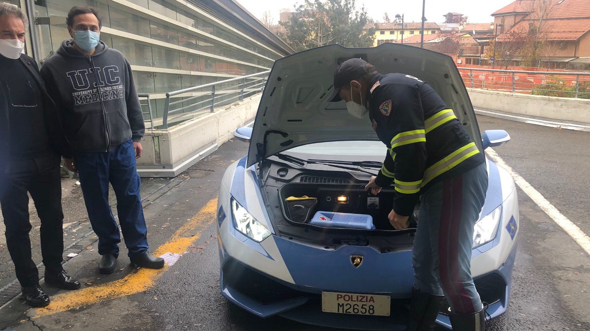 Italian police deliver a kidney to a hospital