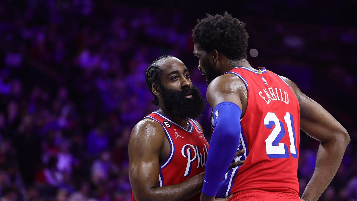 James Harden considering Rockets reunion in free agency: report