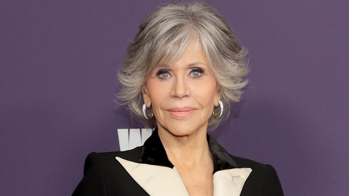 Jane Fonda wears suit on red carpet