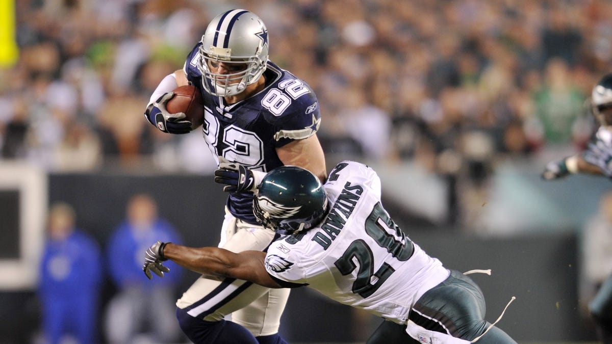 Jason Witten stiff arm Brian Dawkins