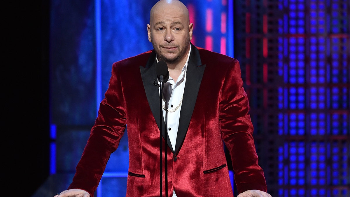 Jeff Ross roasts comedy special