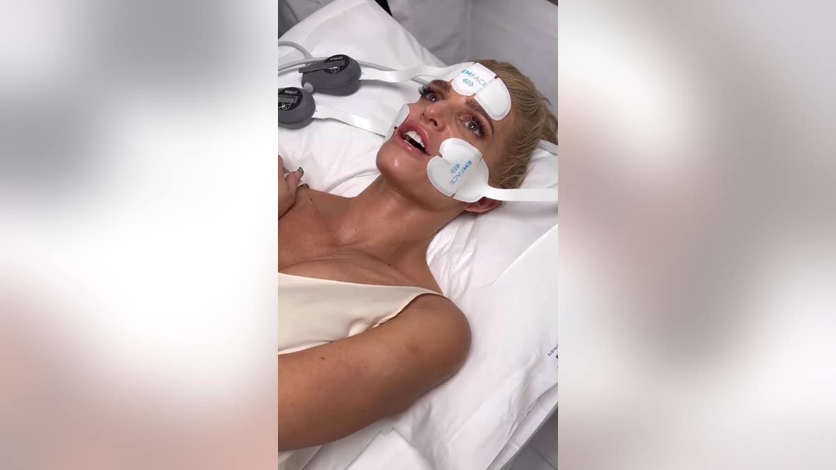 Jessica Simpson uses Emface treatment