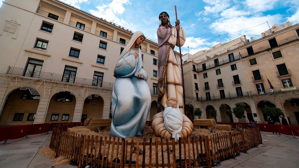 largest nativity figurines in Spain