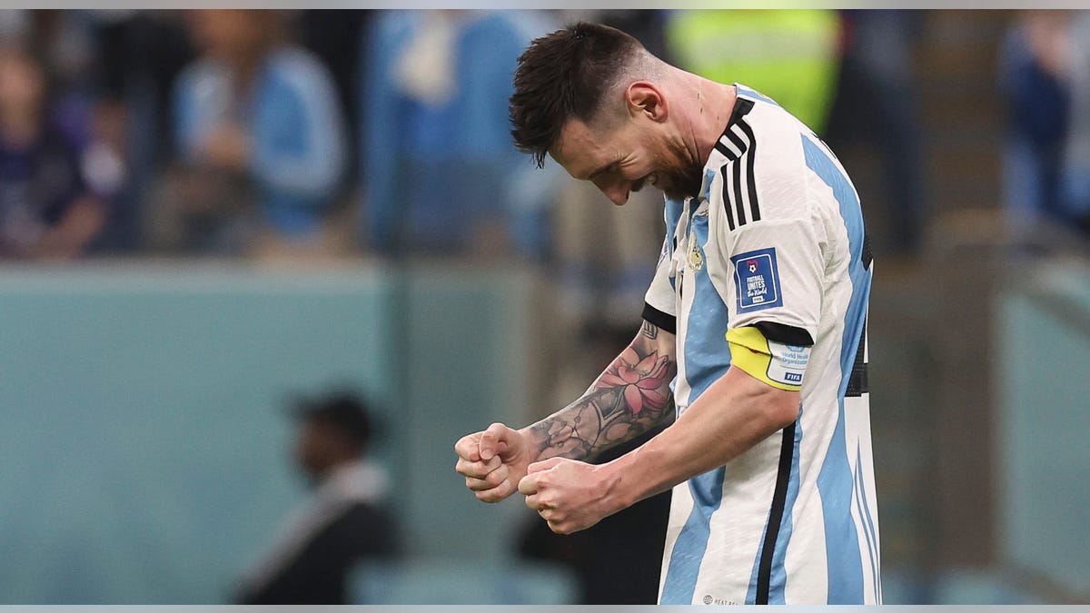 Lionel Messi fist pump