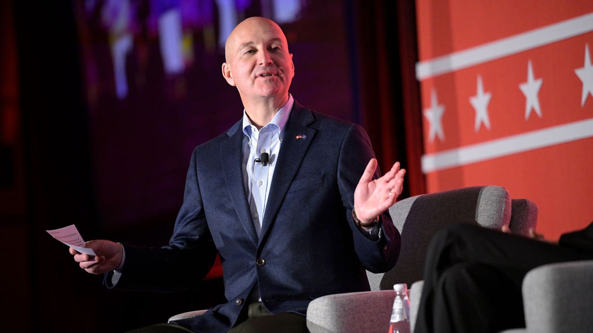 Pete Ricketts Sworn In As 100th U.S. Senator After Ben Sasse Retirement ...